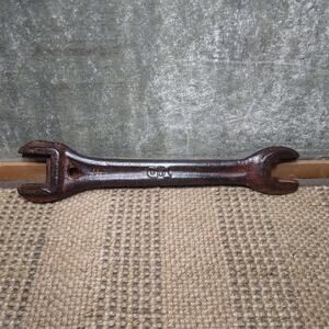 Vtg Antique Rusty Wagon Carriage Tractor Tool Man Cave Steam Punk Implement Plow